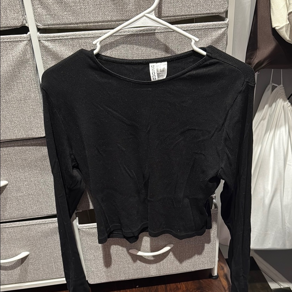 H&M Black Long Sleeve Ribbed Blouse